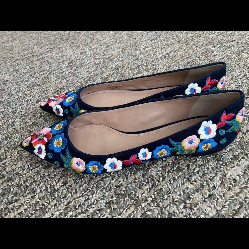 Tory Burch Embroidered Flats 🪻